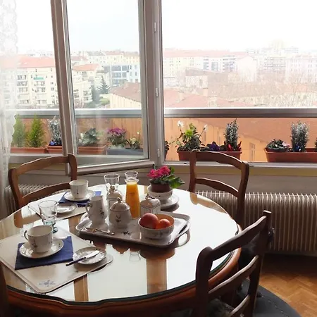 D'hotes - Garibaldi Bed and breakfast